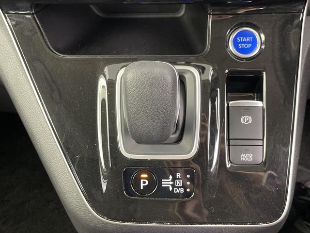 セレナ e-パワー ハイウェイスターV 純正10インチ後席モニター 純正9インチナビ アラウンドビューモニター デジタルインナーミラー プロパイロット ドライブレコーダー BSM 両側パワースライドドア ビルトインETC 衝突軽減システム(18枚目)