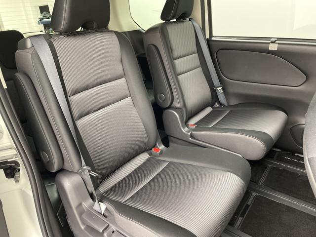 セレナ e-パワー ハイウェイスターV 純正10インチ後席モニター 純正9インチナビ アラウンドビューモニター デジタルインナーミラー プロパイロット ドライブレコーダー BSM 両側パワースライドドア ビルトインETC 衝突軽減システム(43枚目)