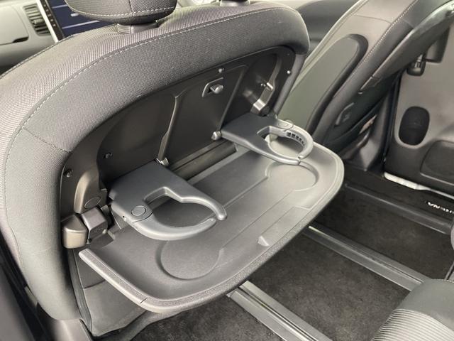 セレナ e-パワー ハイウェイスターV 純正10インチ後席モニター 純正9インチナビ アラウンドビューモニター デジタルインナーミラー プロパイロット ドライブレコーダー BSM 両側パワースライドドア ビルトインETC 衝突軽減システム(46枚目)