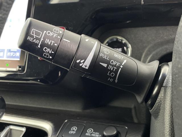 ステップワゴンスパーダ スパーダ・クールスピリット　ホンダセンシングブラスタ　純正フリップダウンモニター　純正９インチナビ　バックカメラ　ビルトインＥＴＣ　両側パワースライドドア　前席シートヒーター　レーダークルーズコントロール　衝突軽減システム　純正アルミホイール　ＬＥＤ（14枚目）