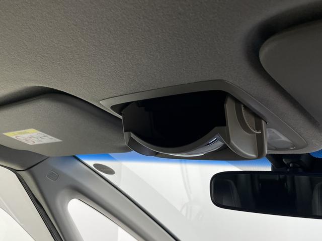 ステップワゴンスパーダ スパーダ・クールスピリット　ホンダセンシングブラスタ　純正フリップダウンモニター　純正９インチナビ　バックカメラ　ビルトインＥＴＣ　両側パワースライドドア　前席シートヒーター　レーダークルーズコントロール　衝突軽減システム　純正アルミホイール　ＬＥＤ（28枚目）