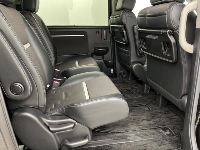 ステップワゴンスパーダ スパーダ・クールスピリット　ホンダセンシングブラスタ　純正フリップダウンモニター　純正９インチナビ　バックカメラ　ビルトインＥＴＣ　両側パワースライドドア　前席シートヒーター　レーダークルーズコントロール　衝突軽減システム　純正アルミホイール　ＬＥＤ（47枚目）