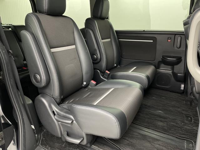 ステップワゴンスパーダ スパーダ・クールスピリット　ホンダセンシングブラスタ　純正フリップダウンモニター　純正９インチナビ　バックカメラ　ビルトインＥＴＣ　両側パワースライドドア　前席シートヒーター　レーダークルーズコントロール　衝突軽減システム　純正アルミホイール　ＬＥＤ（49枚目）