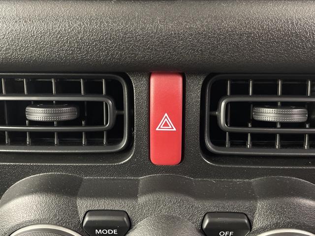 ジムニーシエラ JL シートヒーター 車線逸脱警報 衝突軽減ブレーキ クリアランスソナー ダウンヒルアシストコントロール フロントフォグランプ ヒーテッドミラー 背面タイヤ 電動格納ミラー アイドリングストップ スマートキ(17枚目)