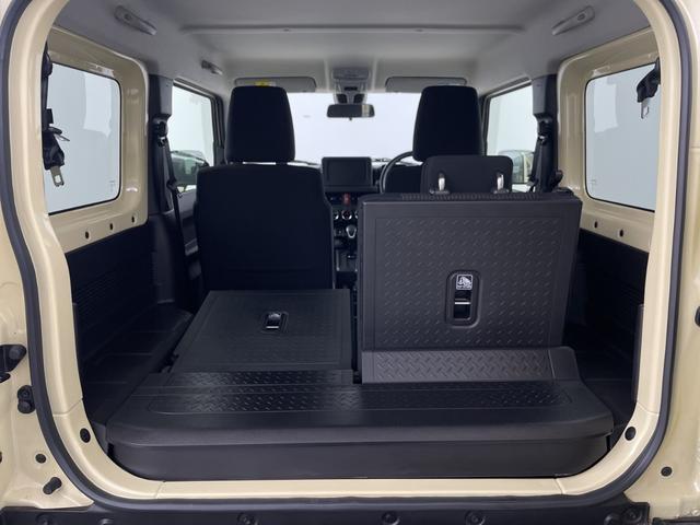 ジムニーシエラ JL シートヒーター 車線逸脱警報 衝突軽減ブレーキ クリアランスソナー ダウンヒルアシストコントロール フロントフォグランプ ヒーテッドミラー 背面タイヤ 電動格納ミラー アイドリングストップ スマートキ(41枚目)