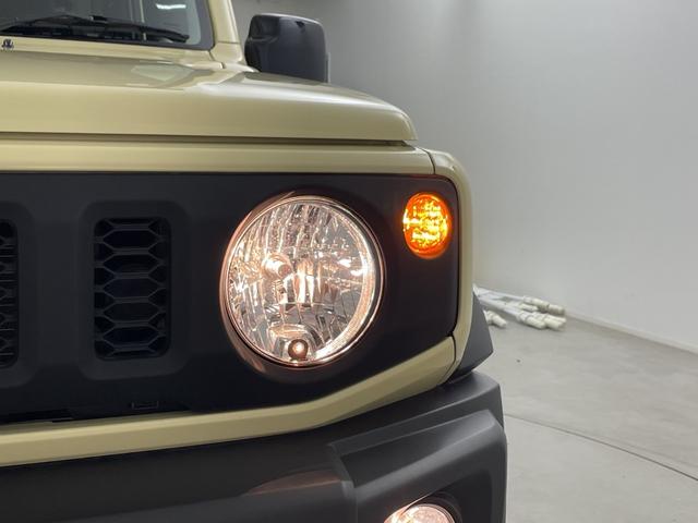 ジムニーシエラ JL シートヒーター 車線逸脱警報 衝突軽減ブレーキ クリアランスソナー ダウンヒルアシストコントロール フロントフォグランプ ヒーテッドミラー 背面タイヤ 電動格納ミラー アイドリングストップ スマートキ(51枚目)