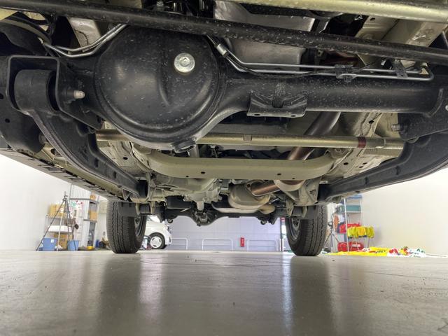 ジムニーシエラ JL シートヒーター 車線逸脱警報 衝突軽減ブレーキ クリアランスソナー ダウンヒルアシストコントロール フロントフォグランプ ヒーテッドミラー 背面タイヤ 電動格納ミラー アイドリングストップ スマートキ(79枚目)