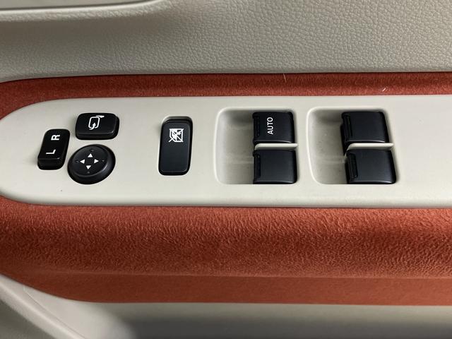 アルトラパン X 社外ナビ 地デジフルセグ バックカメラ ドラレコ ETC 衝突軽減ブレーキ 車線逸脱警報 クリアランスソナー シートヒーター アイドリングストップ プッシュスタート 純正フロアマット 純正ドアバイザー(17枚目)