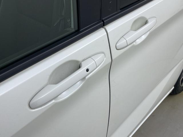 フリード+ G・ホンダセンシング 純正ナビ バックカメラ 両側パワースライドドア ビルトインETC レーダークルーズコントロール レーンキープアシスト 衝突軽減システム 純正15インチアルミホイール 純正フロアマット プッシュスタート(2枚目)