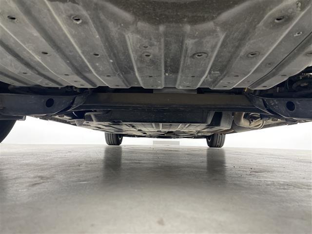 フリード+ G・ホンダセンシング 純正ナビ バックカメラ 両側パワースライドドア ビルトインETC レーダークルーズコントロール レーンキープアシスト 衝突軽減システム 純正15インチアルミホイール 純正フロアマット プッシュスタート(41枚目)