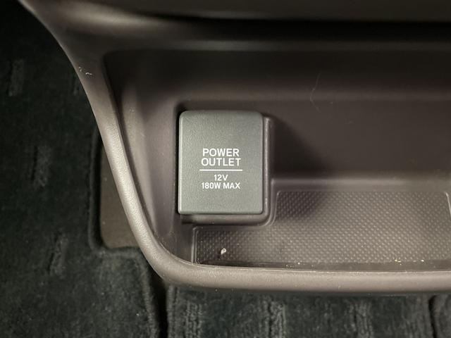 フリード G・ホンダセンシング 社外ナビ バックカメラ 両側パワースライドドア ビルトインETC ドライブレコーダー レーダークルーズコントロール レーンキープアシスト 衝突軽減システム 純正フロアマット アイドリングストップ(29枚目)