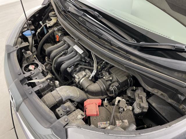 フリード G・ホンダセンシング 社外ナビ バックカメラ 両側パワースライドドア ビルトインETC ドライブレコーダー レーダークルーズコントロール レーンキープアシスト 衝突軽減システム 純正フロアマット アイドリングストップ(77枚目)