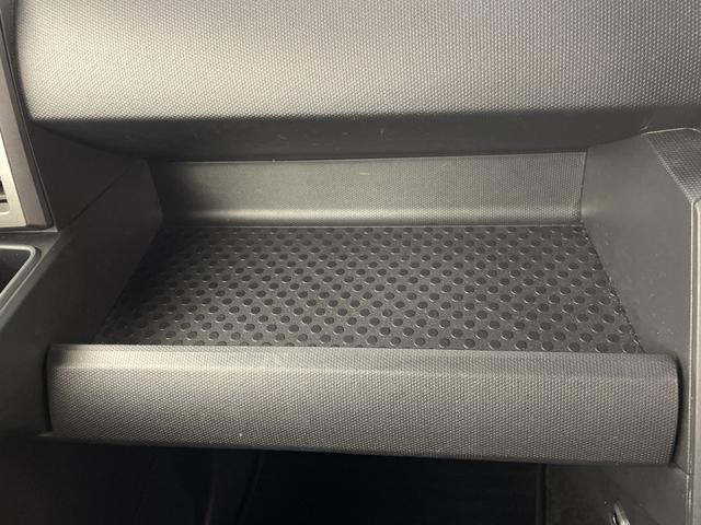 タフト Gターボ クロムベンチャー ガラスルーフ 純正ナビ 全方位カメラ フルセグテレビ ETC ドライブレコーダー レーダークルーズコントロール 衝突被害軽減ブレーキ 車線逸脱警報 クリアランスソナー シートヒーター ブレーキホールド(25枚目)