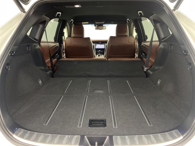 ハリアー プレミアム　メタル　アンド　レザーパッケージ　純正９インチナビ　バックカメラ　ビルトインＥＴＣ　パワーバックドア　クルーズコントロール　車線逸脱警報　クリアランスソナー　シートヒーター　エアーシート　メモリ付きパワーシート　オートハイビーム（45枚目）