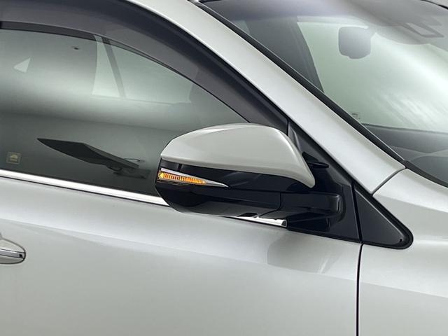 ハリアー プレミアム　メタル　アンド　レザーパッケージ　純正９インチナビ　バックカメラ　ビルトインＥＴＣ　パワーバックドア　クルーズコントロール　車線逸脱警報　クリアランスソナー　シートヒーター　エアーシート　メモリ付きパワーシート　オートハイビーム（47枚目）