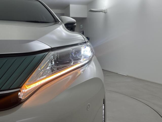 ハリアー プレミアム　メタル　アンド　レザーパッケージ　純正９インチナビ　バックカメラ　ビルトインＥＴＣ　パワーバックドア　クルーズコントロール　車線逸脱警報　クリアランスソナー　シートヒーター　エアーシート　メモリ付きパワーシート　オートハイビーム（52枚目）