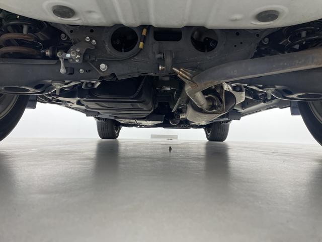 ハリアー プレミアム　メタル　アンド　レザーパッケージ　純正９インチナビ　バックカメラ　ビルトインＥＴＣ　パワーバックドア　クルーズコントロール　車線逸脱警報　クリアランスソナー　シートヒーター　エアーシート　メモリ付きパワーシート　オートハイビーム（80枚目）