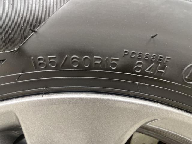 シエンタ ハイブリッドＧ　クエロ　純正ＳＤナビ　全方位カメラ　クルーズコントロール　シートヒーター　ステアリングヒーター　前後ドライブレコーダー　ＥＴＣ　両側パワースライドドア　衝突軽減システム　純正アルミホイール　純正フロアマット（73枚目）