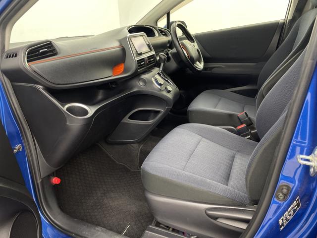 シエンタ ハイブリッドG 純正SDナビ バックカメラ フルセグTV CD/DVD/BT 両側パワースライドドア 前後ドライブレコーダー ビルトインETC 純正フロアマット レベライザー ステアリングリモコン プッシュスタート(35枚目)