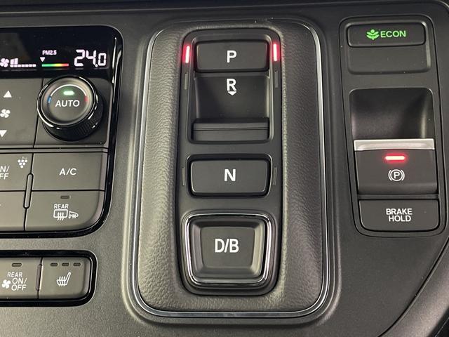 ステップワゴン e:HEVスパーダ 登録済未使用車 純正15.6型後席モニター 純正11.4型ナビ バックカメラ ブラインドスポットモニター 衝突軽減 アダプティブクルーズコントロール 電動リアゲート シートヒーター ブレーキホールド(17枚目)