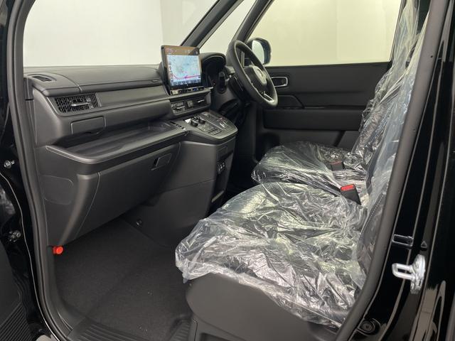 ステップワゴン e:HEVスパーダ 登録済未使用車 純正15.6型後席モニター 純正11.4型ナビ バックカメラ ブラインドスポットモニター 衝突軽減 アダプティブクルーズコントロール 電動リアゲート シートヒーター ブレーキホールド(42枚目)