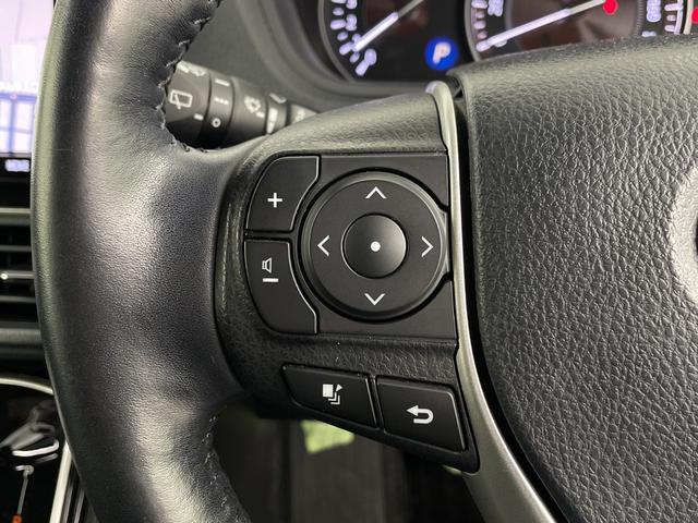 エスクァイア Ｇｉ　プレミアムパッケージ　ブラックテーラード　純正ナビ　バックカメラ　ビルトインＥＴＣ２．０　クルーズコントロール　衝突軽減システム　シートヒーター　ステアリングヒーター　オートマティックハイビーム　両側パワースライドドア　純正アルミホイール（9枚目）