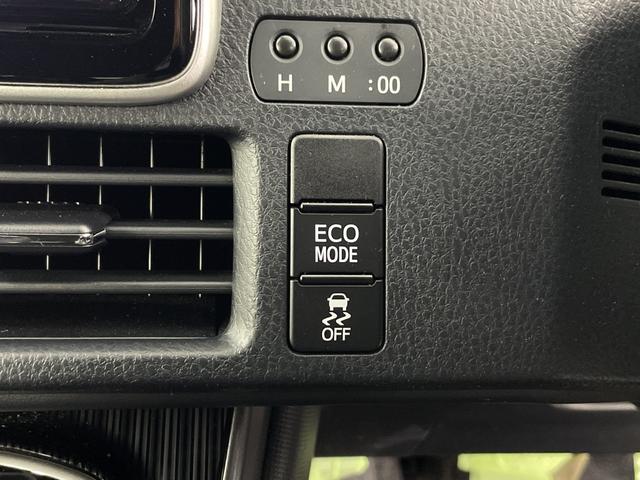 エスクァイア Ｇｉ　プレミアムパッケージ　ブラックテーラード　純正ナビ　バックカメラ　ビルトインＥＴＣ２．０　クルーズコントロール　衝突軽減システム　シートヒーター　ステアリングヒーター　オートマティックハイビーム　両側パワースライドドア　純正アルミホイール（18枚目）