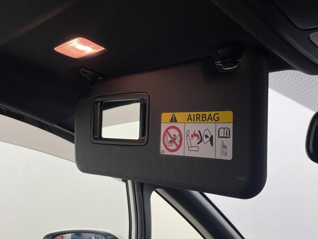 エスクァイア Ｇｉ　プレミアムパッケージ　ブラックテーラード　純正ナビ　バックカメラ　ビルトインＥＴＣ２．０　クルーズコントロール　衝突軽減システム　シートヒーター　ステアリングヒーター　オートマティックハイビーム　両側パワースライドドア　純正アルミホイール（22枚目）