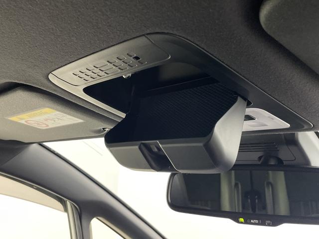 エスクァイア Ｇｉ　プレミアムパッケージ　ブラックテーラード　純正ナビ　バックカメラ　ビルトインＥＴＣ２．０　クルーズコントロール　衝突軽減システム　シートヒーター　ステアリングヒーター　オートマティックハイビーム　両側パワースライドドア　純正アルミホイール（27枚目）