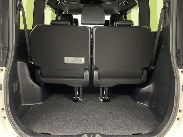 エスクァイア Ｇｉ　プレミアムパッケージ　ブラックテーラード　純正ナビ　バックカメラ　ビルトインＥＴＣ２．０　クルーズコントロール　衝突軽減システム　シートヒーター　ステアリングヒーター　オートマティックハイビーム　両側パワースライドドア　純正アルミホイール（48枚目）