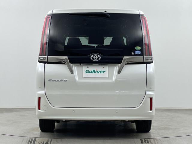 エスクァイア Ｇｉ　プレミアムパッケージ　ブラックテーラード　純正ナビ　バックカメラ　ビルトインＥＴＣ２．０　クルーズコントロール　衝突軽減システム　シートヒーター　ステアリングヒーター　オートマティックハイビーム　両側パワースライドドア　純正アルミホイール（63枚目）