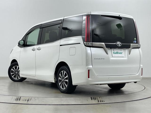 エスクァイア Ｇｉ　プレミアムパッケージ　ブラックテーラード　純正ナビ　バックカメラ　ビルトインＥＴＣ２．０　クルーズコントロール　衝突軽減システム　シートヒーター　ステアリングヒーター　オートマティックハイビーム　両側パワースライドドア　純正アルミホイール（69枚目）