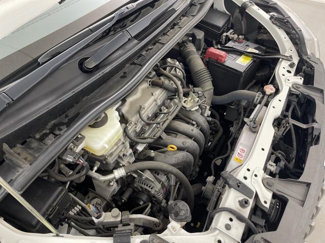 エスクァイア Ｇｉ　プレミアムパッケージ　ブラックテーラード　純正ナビ　バックカメラ　ビルトインＥＴＣ２．０　クルーズコントロール　衝突軽減システム　シートヒーター　ステアリングヒーター　オートマティックハイビーム　両側パワースライドドア　純正アルミホイール（77枚目）