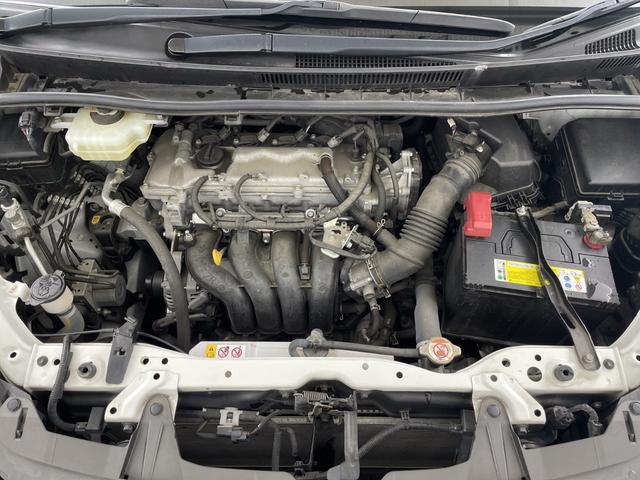 エスクァイア Ｇｉ　プレミアムパッケージ　ブラックテーラード　純正ナビ　バックカメラ　ビルトインＥＴＣ２．０　クルーズコントロール　衝突軽減システム　シートヒーター　ステアリングヒーター　オートマティックハイビーム　両側パワースライドドア　純正アルミホイール（78枚目）