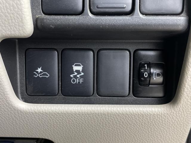 デイズルークス Ｘ　社外ナビ　アラウンドビューモニター　パワースライドドア　エマージェンシーブレーキ　Ｂｌｕｅｔｏｏｔｈ　ビルトインＥＴＣ　プッシュスタート　純正ドアバイザー　純正フロアマット　アイドリングストップ（4枚目）