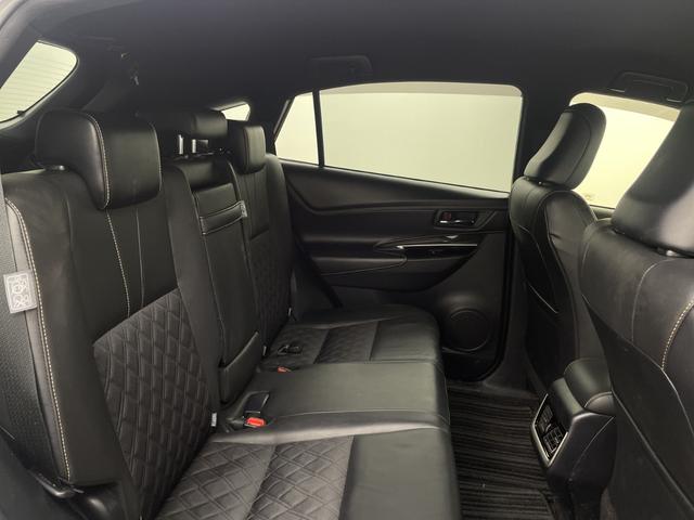 ハリアー プレミアム 純正ナビ バックカメラ クルーズコントロール 前後ドライブレコーダー パワーバックドア レーンキープアシスト 衝突軽減ブレーキ コーナーセンサー ETC ブレーキホールド スタットレスタイヤ積込(45枚目)