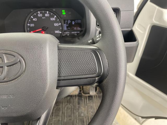 ピクシストラック スタンダード 衝突軽減システム コーナーセンサー FM/AM カーラジオ 電動格納ミラー オートライト パワーウィンドウ 純正フロアマット プッシュスタート スマートキー アイドリングストップ 横滑り防止システム(5枚目)