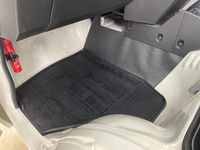 ピクシストラック スタンダード 衝突軽減システム コーナーセンサー FM/AM カーラジオ 電動格納ミラー オートライト パワーウィンドウ 純正フロアマット プッシュスタート スマートキー アイドリングストップ 横滑り防止システム(28枚目)