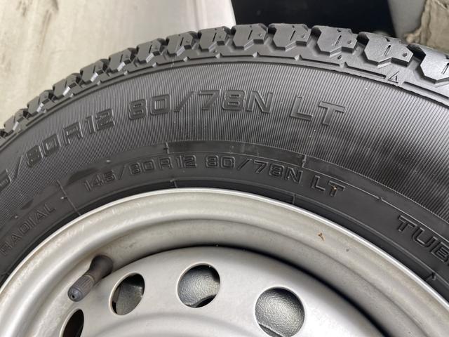 ピクシストラック スタンダード 衝突軽減システム コーナーセンサー FM/AM カーラジオ 電動格納ミラー オートライト パワーウィンドウ 純正フロアマット プッシュスタート スマートキー アイドリングストップ 横滑り防止システム(67枚目)