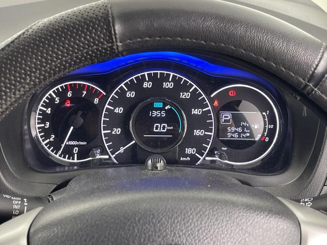 ノート Ｘ　ＤＩＧ－Ｓ　純正ナビ（Ｂｌｕｅｔｏｏｔｈ／ＴＶ／ＤＶＤ／ＣＤ）　全方位カメラ　ＥＴＣ　衝突軽減ブレーキ　レーンキープアシスト　コーナーセンサー　横滑り防止措置　純正フロアマット　ドアバイザー　ウインカーミラー（13枚目）