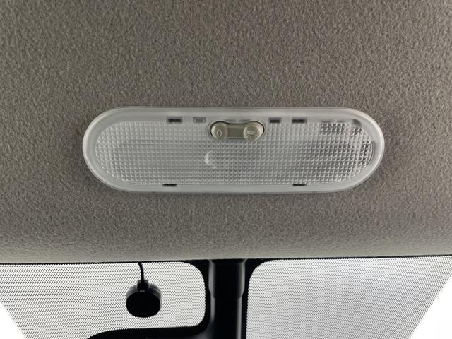 ノート Ｘ　ＤＩＧ－Ｓ　純正ナビ（Ｂｌｕｅｔｏｏｔｈ／ＴＶ／ＤＶＤ／ＣＤ）　全方位カメラ　ＥＴＣ　衝突軽減ブレーキ　レーンキープアシスト　コーナーセンサー　横滑り防止措置　純正フロアマット　ドアバイザー　ウインカーミラー（25枚目）