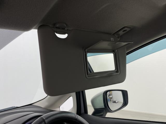 ノート Ｘ　ＤＩＧ－Ｓ　純正ナビ（Ｂｌｕｅｔｏｏｔｈ／ＴＶ／ＤＶＤ／ＣＤ）　全方位カメラ　ＥＴＣ　衝突軽減ブレーキ　レーンキープアシスト　コーナーセンサー　横滑り防止措置　純正フロアマット　ドアバイザー　ウインカーミラー（29枚目）