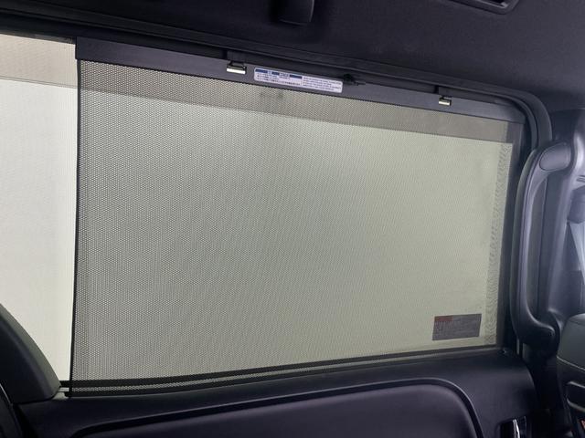 ヴォクシー ＺＳ　煌ＩＩＩ　純正ナビ　バックカメラ　両側パワースライドドア　ビルトＥＴＣ２．０　純正ドライブレコーダー　オートマティックハイビーム　クルーズコントロール　衝突軽減システム　純正アルミホイール　純正フロアマット（32枚目）