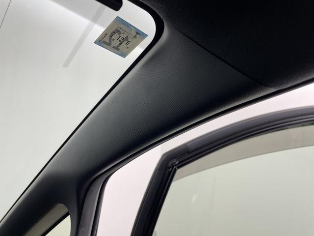 ヴォクシー ＺＳ　煌ＩＩＩ　純正ナビ　バックカメラ　両側パワースライドドア　ビルトＥＴＣ２．０　純正ドライブレコーダー　オートマティックハイビーム　クルーズコントロール　衝突軽減システム　純正アルミホイール　純正フロアマット（37枚目）