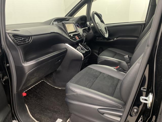 ヴォクシー ＺＳ　煌ＩＩＩ　純正ナビ　バックカメラ　両側パワースライドドア　ビルトＥＴＣ２．０　純正ドライブレコーダー　オートマティックハイビーム　クルーズコントロール　衝突軽減システム　純正アルミホイール　純正フロアマット（40枚目）