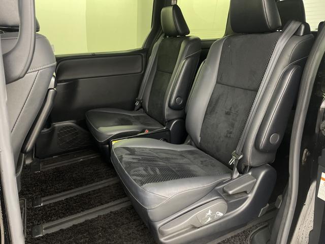 ヴォクシー ＺＳ　煌ＩＩＩ　純正ナビ　バックカメラ　両側パワースライドドア　ビルトＥＴＣ２．０　純正ドライブレコーダー　オートマティックハイビーム　クルーズコントロール　衝突軽減システム　純正アルミホイール　純正フロアマット（46枚目）