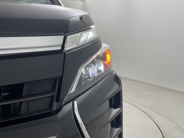 ヴォクシー ＺＳ　煌ＩＩＩ　純正ナビ　バックカメラ　両側パワースライドドア　ビルトＥＴＣ２．０　純正ドライブレコーダー　オートマティックハイビーム　クルーズコントロール　衝突軽減システム　純正アルミホイール　純正フロアマット（56枚目）