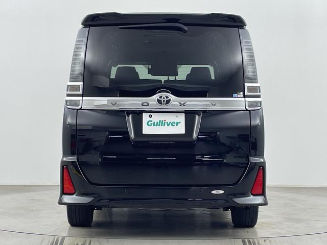 ヴォクシー ＺＳ　煌ＩＩＩ　純正ナビ　バックカメラ　両側パワースライドドア　ビルトＥＴＣ２．０　純正ドライブレコーダー　オートマティックハイビーム　クルーズコントロール　衝突軽減システム　純正アルミホイール　純正フロアマット（63枚目）