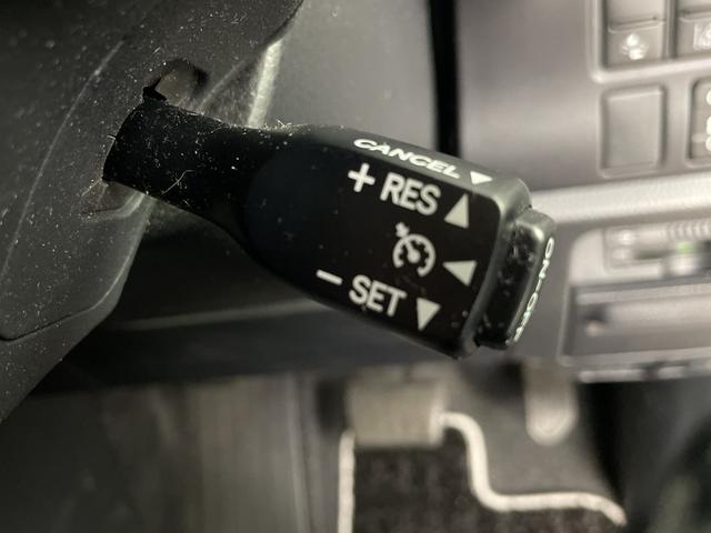 ヴォクシー ZS 煌II 純正ナビ バックカメラ クルーズコントロール ビルトインETC2.0 ドライブレコーダー 両側パワースライドドア 衝突軽減システム オートマティックハイビーム レーンキープアシスト LEDヘッドライト(5枚目)