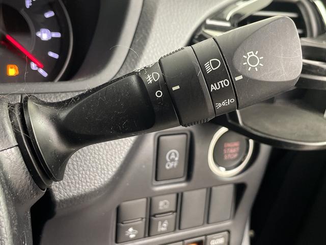 ヴォクシー ZS 煌II 純正ナビ バックカメラ クルーズコントロール ビルトインETC2.0 ドライブレコーダー 両側パワースライドドア 衝突軽減システム オートマティックハイビーム レーンキープアシスト LEDヘッドライト(12枚目)